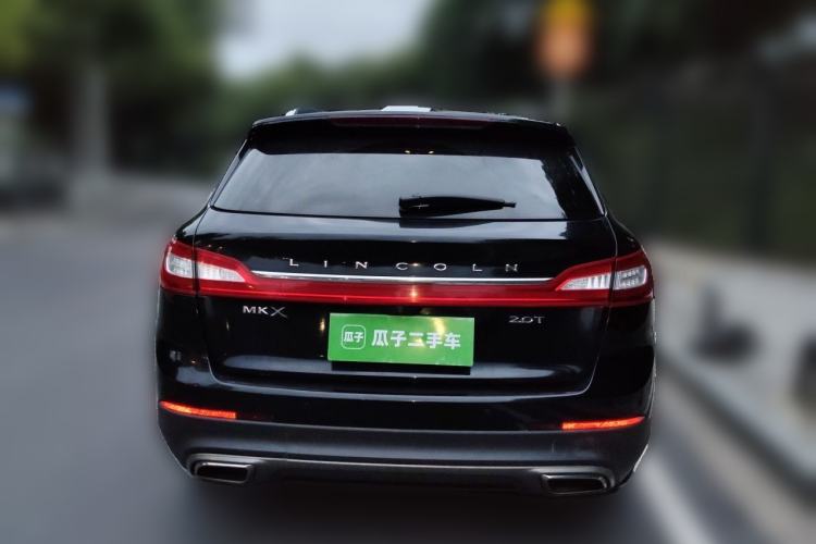 Used Lincoln MKX 2017 2.0T Two-Wheel Drive Deluxe Edition
