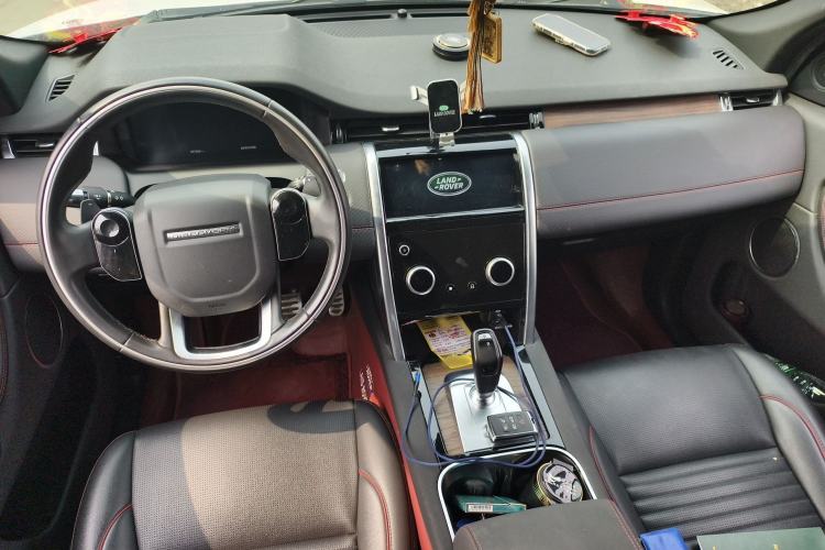 Used Land Rover Discovery Sport 2021 249 PS R-Dynamic S Performance Edition Interior 2