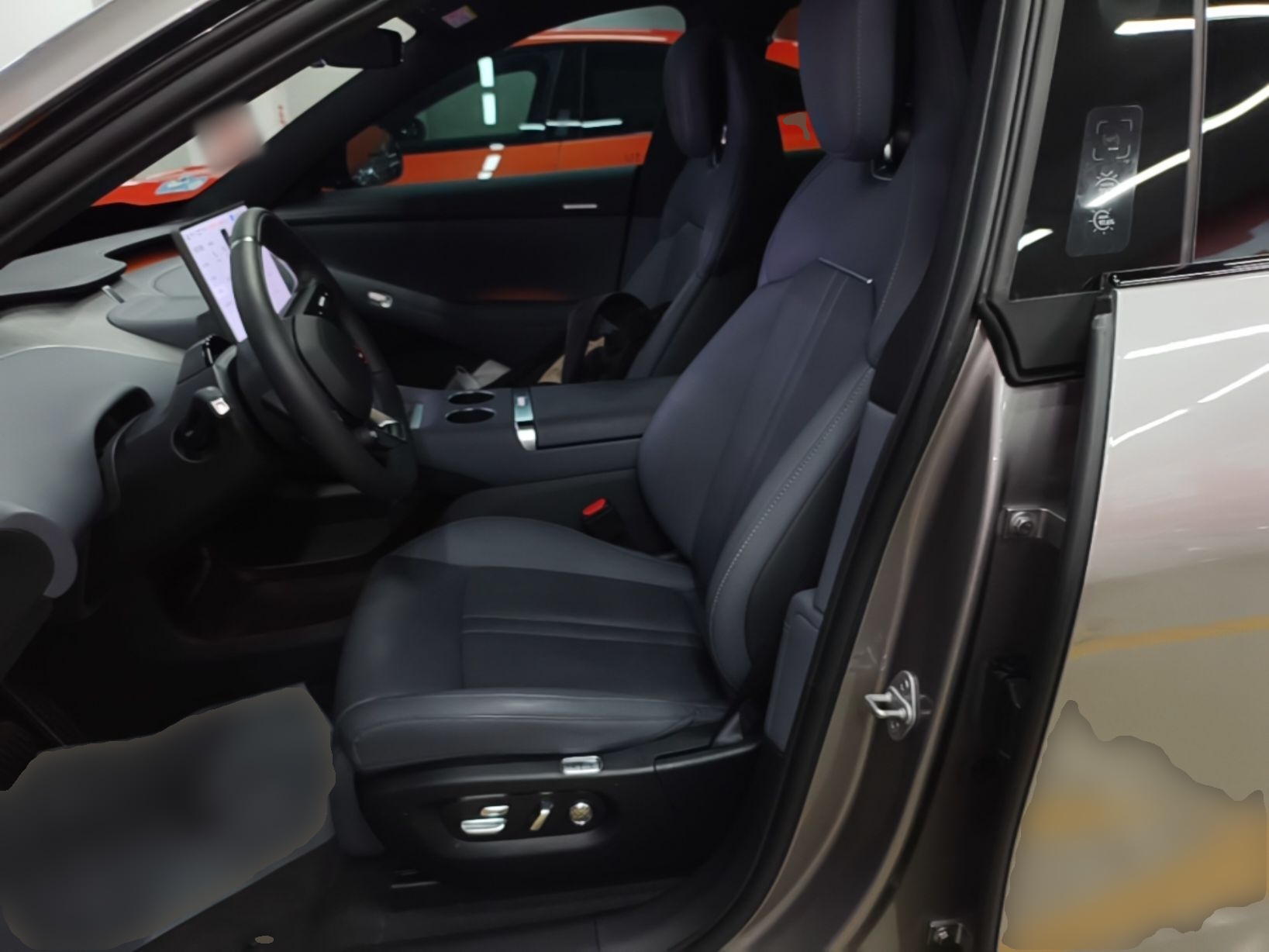 Xiaomi Auto YU7 2025 Ultra-Long Range All-Wheel Drive Pro Version — снимка 17