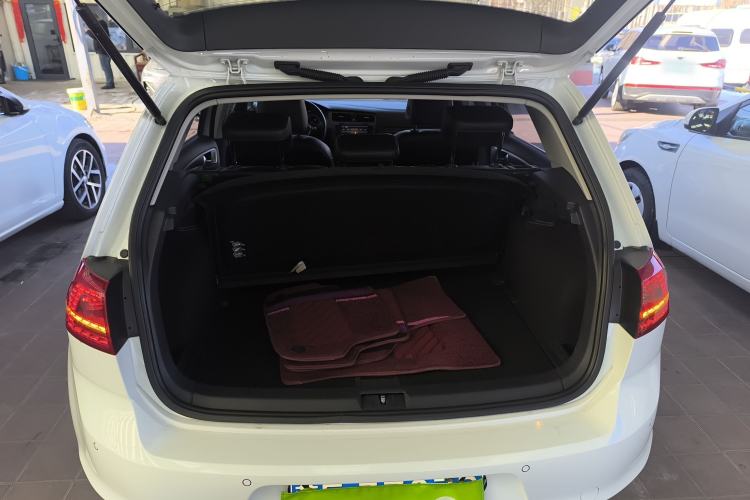 Used Volkswagen Golf 2015 1.4TSI Automatic Luxury Model
