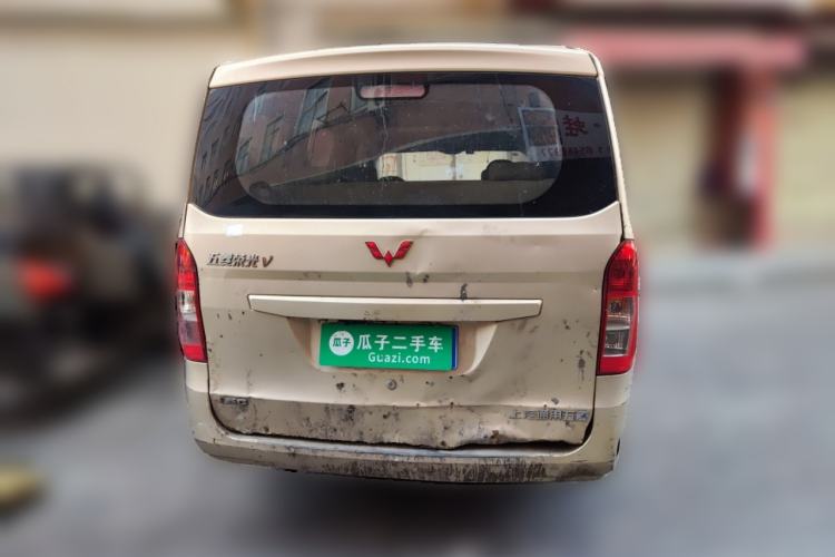 Used Wuling Rongguang V 2018 1.5L Standard Version
