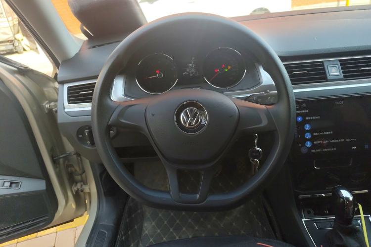 Used Volkswagen Bora 2018 1.5L Automatic Fashion Model
