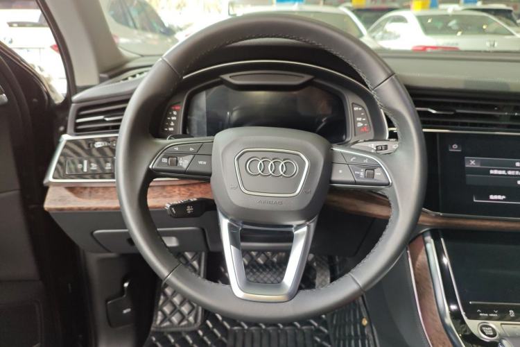 Used Audi Q7 2023 55 TFSI quattro S line Sport Edition