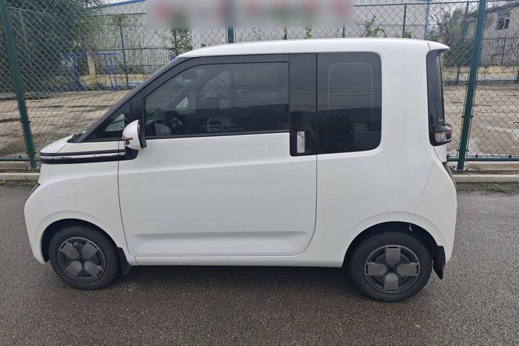 Used Wuling Air ev 2023 - Four Seats - Standard Edition
