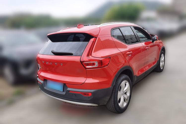 Used Volvo XC40 2021 T4 4x4 SmartDrive Fashion Edition Rear Right 45 Deg