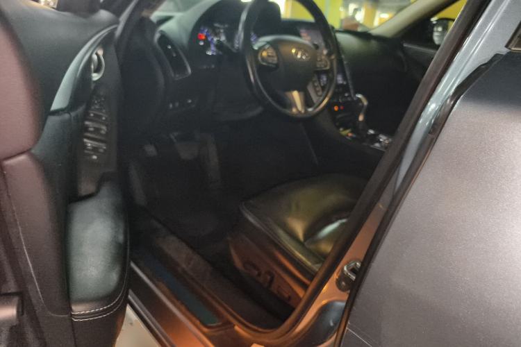 Used Infiniti Q50L 2015 2.0T Enjoyment Edition Driver Seat