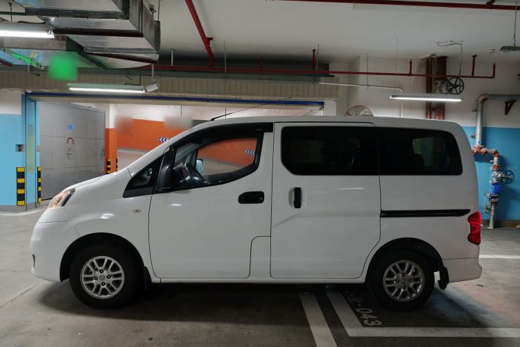 Used Nissan NV200 2016 Revised Version 1.6L Manual Luxury Edition
