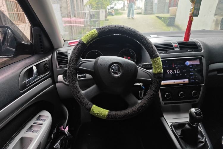 Used Skoda Octavia 2014 1.6L Manual Yijie Edition