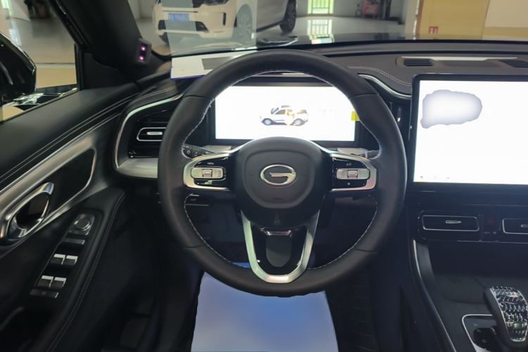 Used GAC Trumpchi GS8 2024 Linghang Series 2.0 TGDI Two-Wheel Drive Luxury Smart Connectivity Version