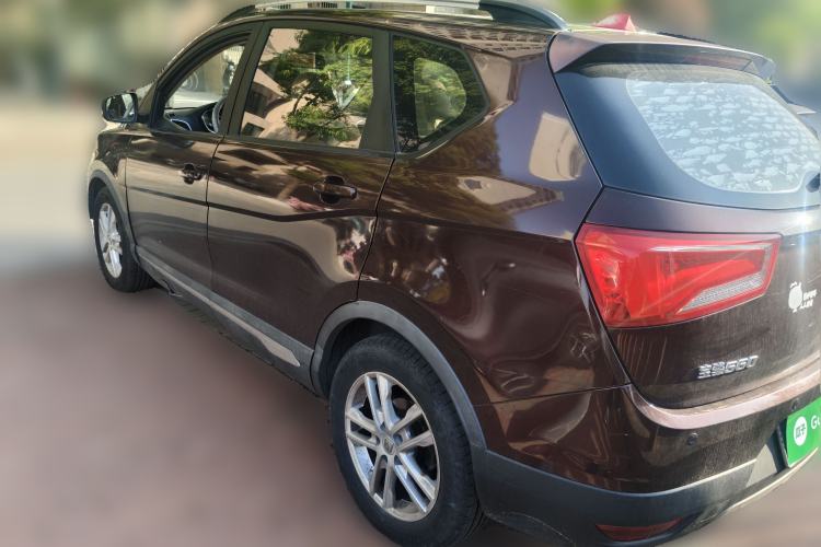 Used Baojun 560 2015 1.8L manual Comfort trim level