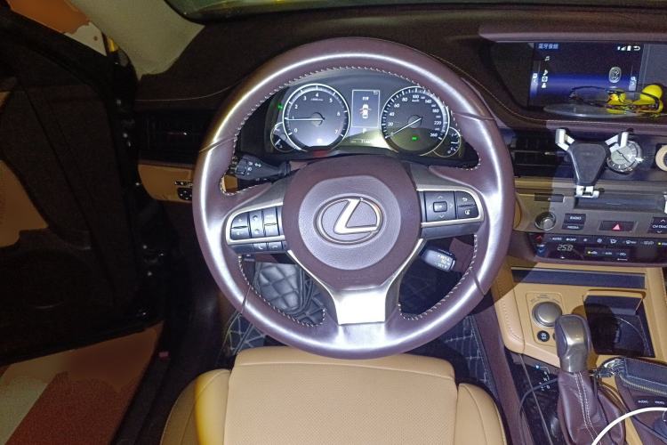 Used Lexus ES 2015 200 Elite Edition
