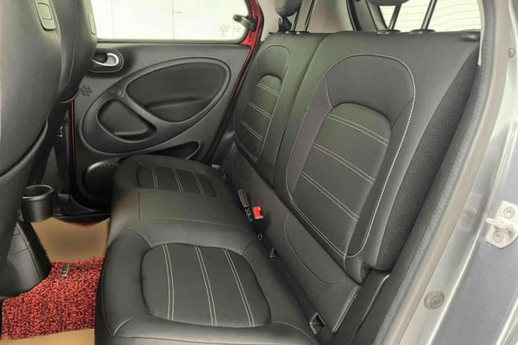 Used smart forfour 2016 0.9T 66 kW Pioneer Edition
