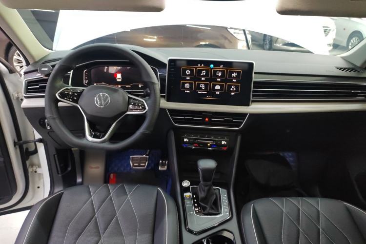 Used Volkswagen Tiguan L 2023 Restyled 330TSI Automatic Two-Wheel Drive R-Line Enhanced Comfort Version