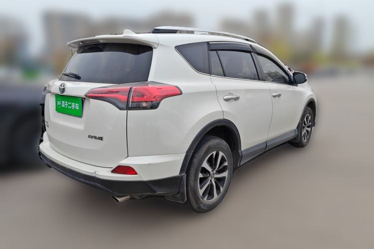 Used Toyota RAV4 2016 2.0L CVT Two-Wheel Drive Fashion Edition China V Standard