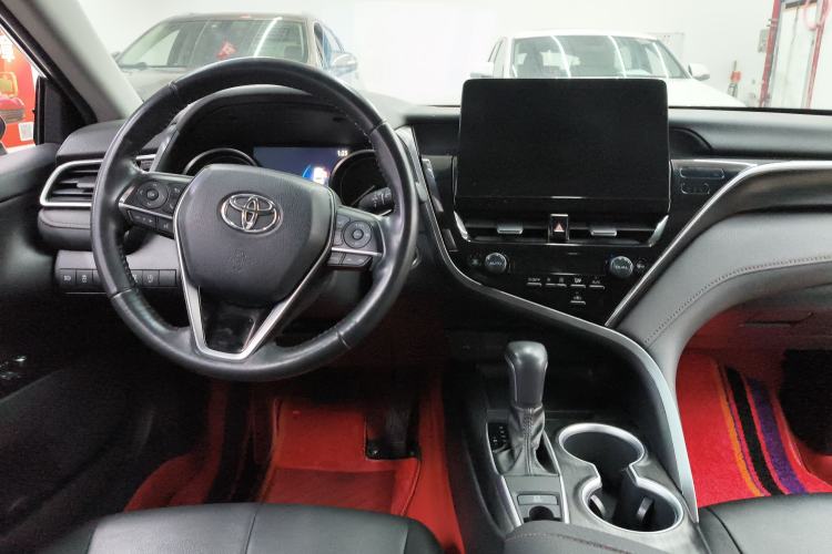 Used Toyota Camry 2023 2.0G Luxury Edition