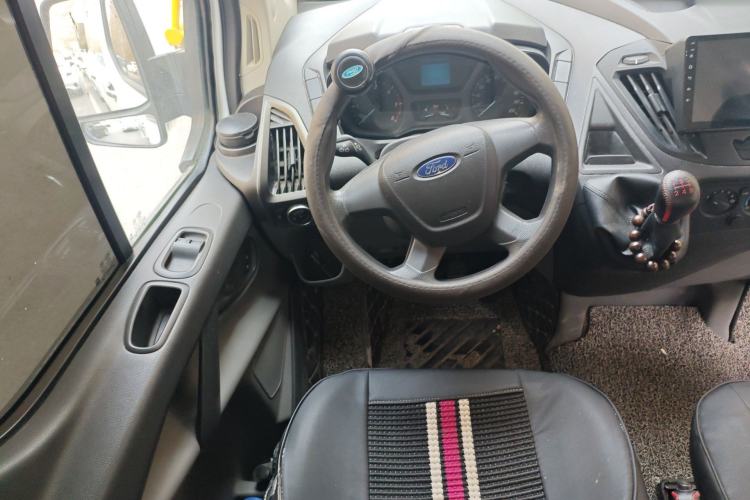 Used Ford Transit 2017 2.0T Diesel Multi-Function Commercial Vehicle Mid-Drive Mid-Roof China V Standard Steering Wheel