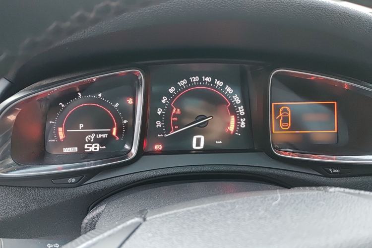 Used DS 6 2014 1.6T Luxury Edition THP160
