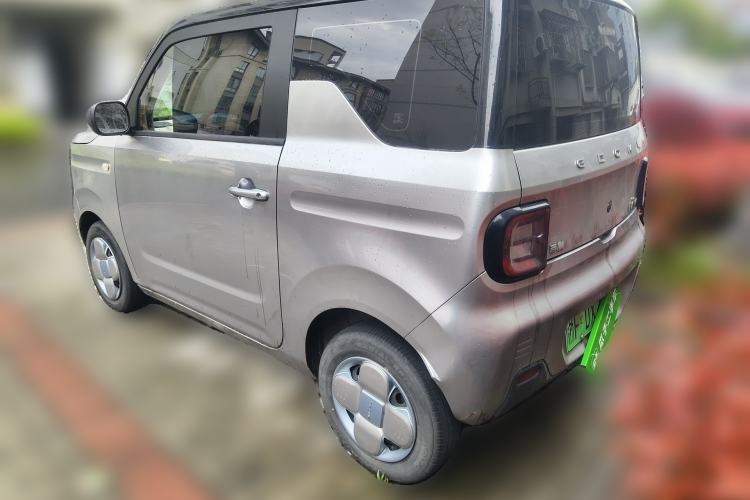 Used Geely Galaxy Panda 2023 Panda Mini 200km Endurance Bear
