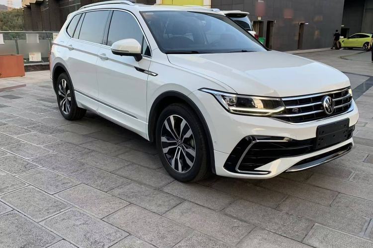 Used Volkswagen Tiguan L 2023 330TSI Automatic Two-Wheel Drive R-Line Enjoyment Edition