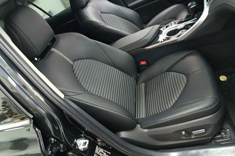 Used Toyota Camry 2022 2.5S Knight Edition