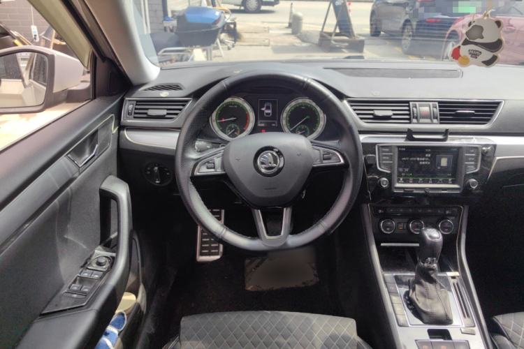 Used Skoda Superb 2018 TSI330 DSG Comfort Edition China V Standard Steering Wheel