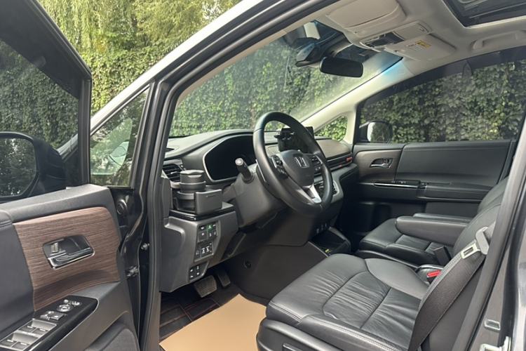 Used Honda Elysion 2015 2.4L VTi-S Prestige Edition