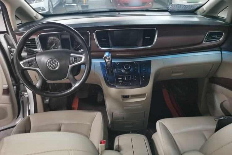 Used Buick GL8 2018 28T Luxury Model China VI Standard
