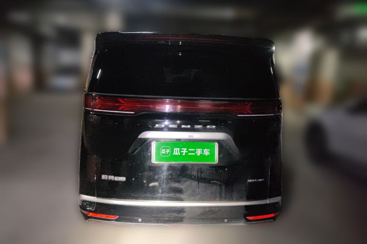 Used Denza D9 2022 DM-i 970 Four-Wheel Drive Prestige Model
