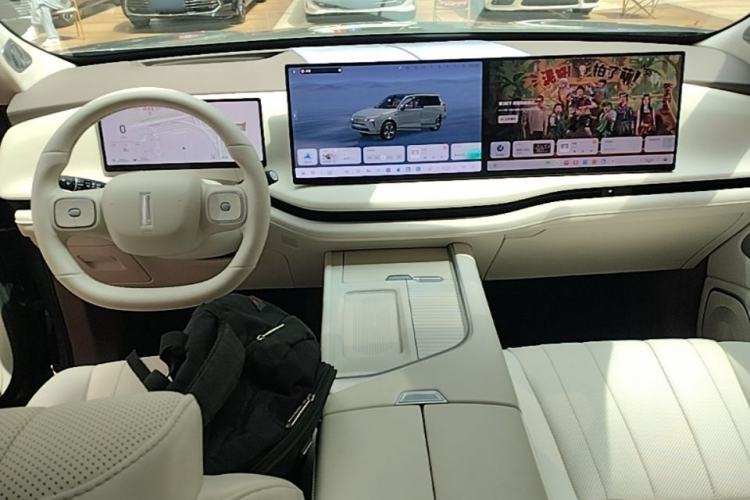 Used Wey Lanshan 2025 Four-Wheel Drive Max