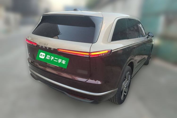 Used ONVO Luxeed L90 2025 Model—Ultra Six-Seater Version
