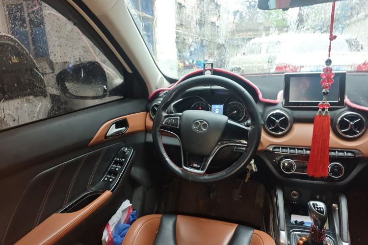 Used BAIC Senova X35 2016 1.5L Manual Luxury Edition Steering Wheel