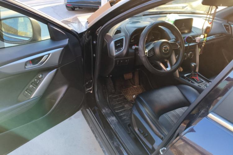 Used Mazda CX-4 2018 2.0L Automatic Two-Wheel Drive Blue Sky Dynamic Version China V Standard