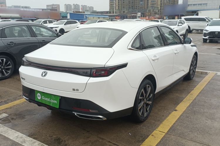 Used CHANGAN Eado 2025 Blue Whale 1.5T 500Bar Prestige Model