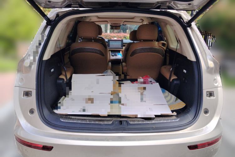 Used Hima AITO M7 2022 1.5T Four-Wheel Drive Flagship Edition Trunk