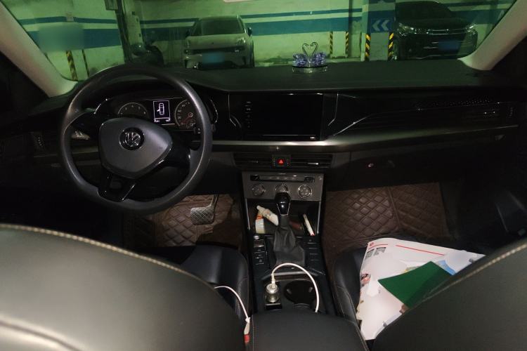 Used Volkswagen Passat 2020 280TSI Business Edition China VI Standard Center Console