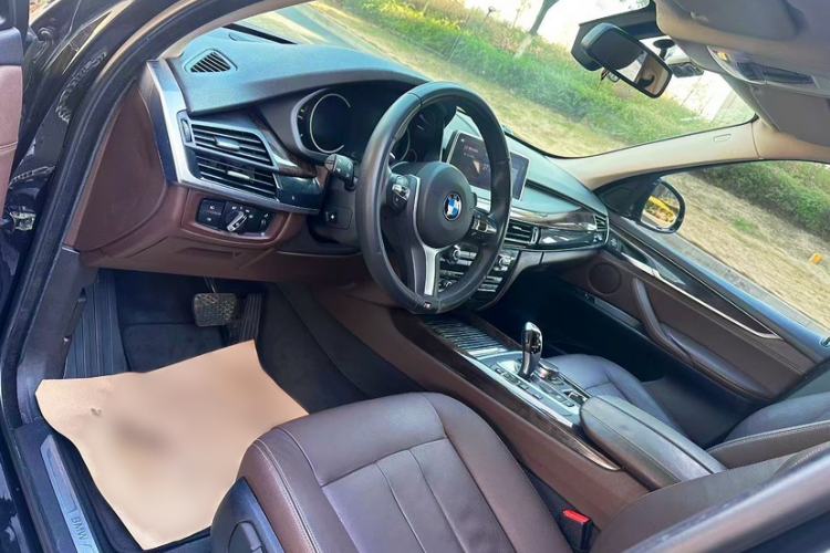 Used BMW X5 2017 xDrive28i
