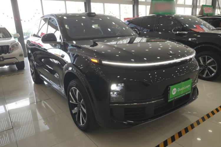 Used Li Auto L8 2023 Pro Model Front Right 45 Deg