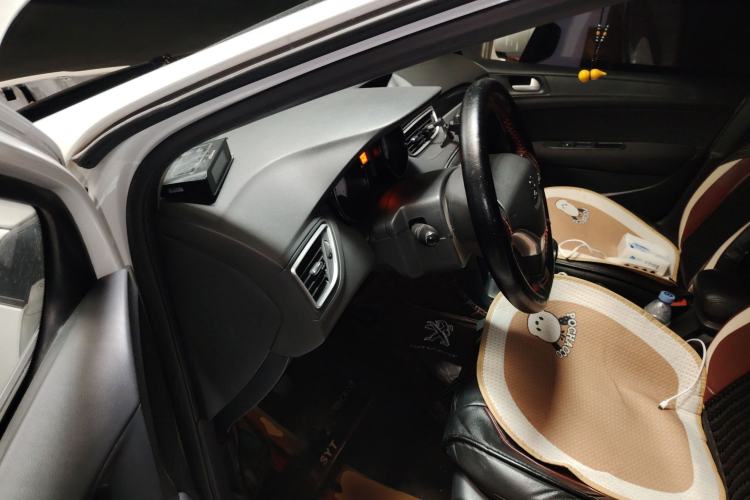 Used Peugeot 308 2014 Enjoy Edition Classic 1.6L Manual YouShang Model Driver Seat