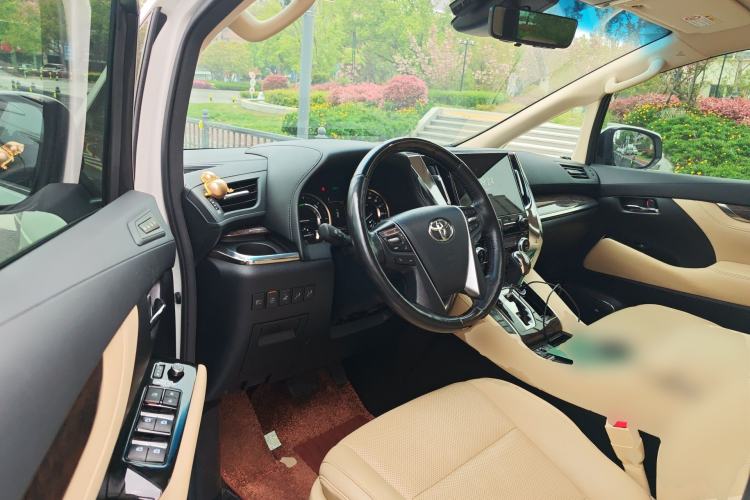 Used Toyota Alphard 2019 Dual-Engine 2.5L Prestige Edition Driver Seat