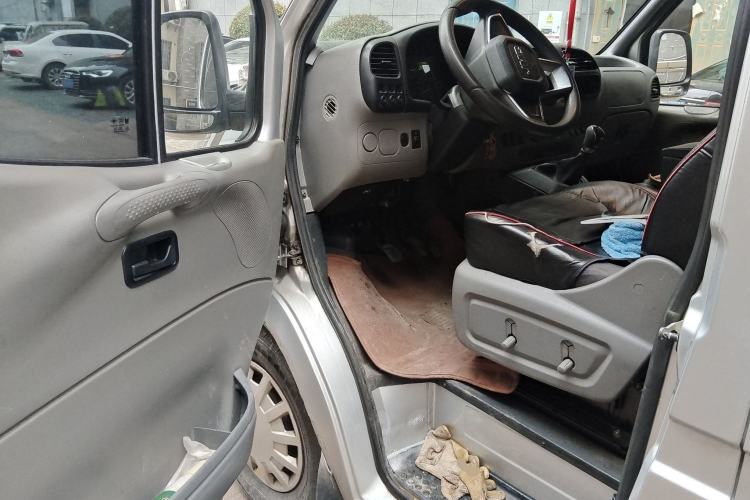 Used JMC Transit 2017 2.8T Commercial Version Short Wheelbase Mid-Roof 6/7/8-Seater JX493