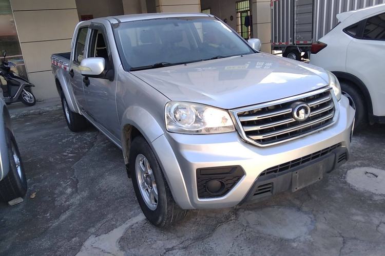 Used Great Wall Wingle 5 2017 2.0T European-spec Diesel Two-Wheel-Drive Entry-Level Big Double-Cab GW4D20D
