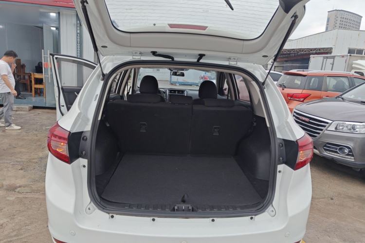 Used Land X5 2016 Plus 1.5T Manual Enjoyment Edition
