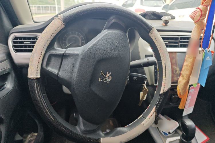 Used Peugeot 301 2014 1.6L Manual Comfort Edition Steering Wheel