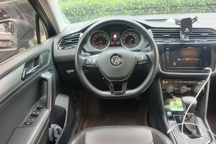 Used Volkswagen Tiguan L 2019 Updated Version 330TSI Automatic Two-Wheel Drive Panoramic Comfort Edition China VI Standard