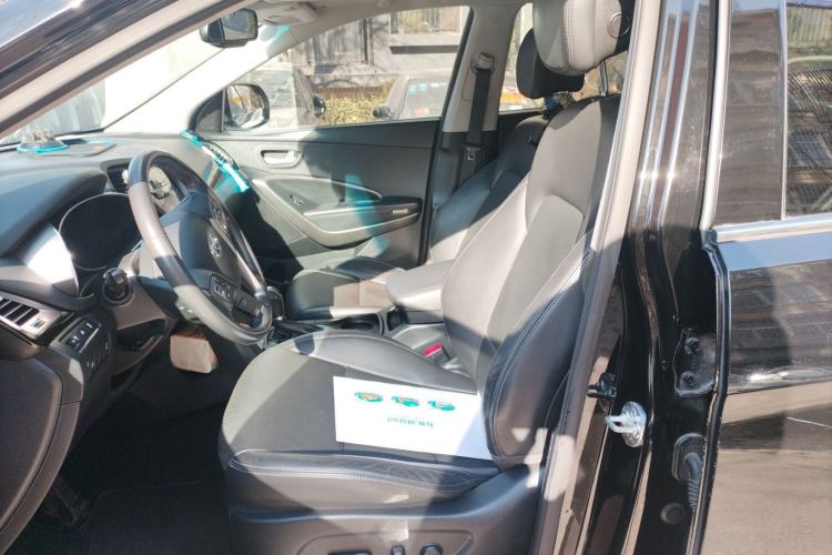 Used Hyundai Grand SantaFe 2013 3.0L 7-Seater Four-Wheel-Drive Comfort Edition Left Front Seat