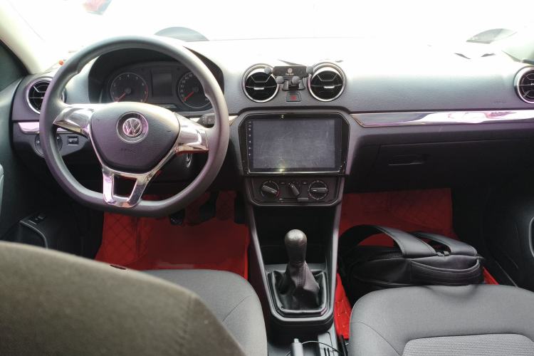 Used Volkswagen Jetta 2017 1.4L Manual Fashion Edition