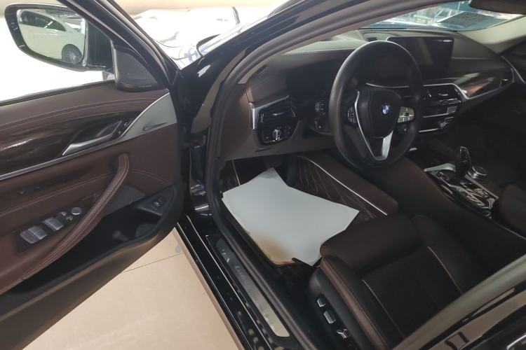 Used BMW 5 Series 2023 Updated 530Li Luxury Package Prestige Version Driver Seat