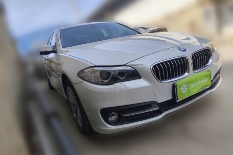 Used BMW 5 Series 2017 520Li Elegant Edition Front Right 45 Deg