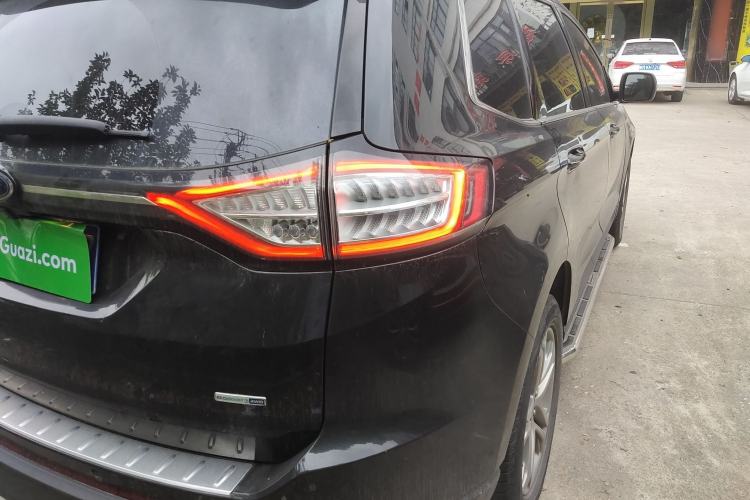 Used Ford Edge 2018 EcoBoost 245 Two-Wheel-Drive Titanium 7-Seater China V Standard
