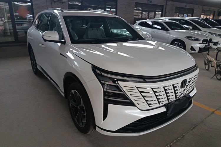 Used CHANGAN CS75 PLUS 2025 4th Generation 1.5T New Blue Whale Smart Luxury Edition
